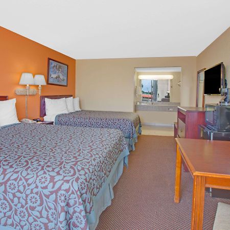Days Inn By Wyndham Okemah Exteriör bild