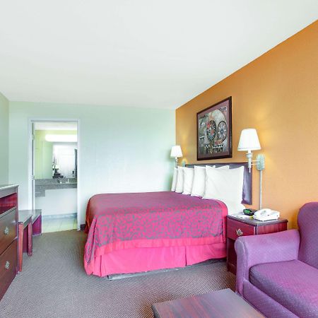 Days Inn By Wyndham Okemah Exteriör bild